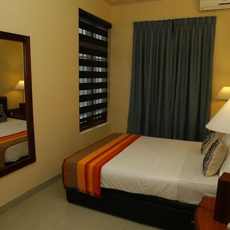 Crown Hills Kandy Inn 外观 照片