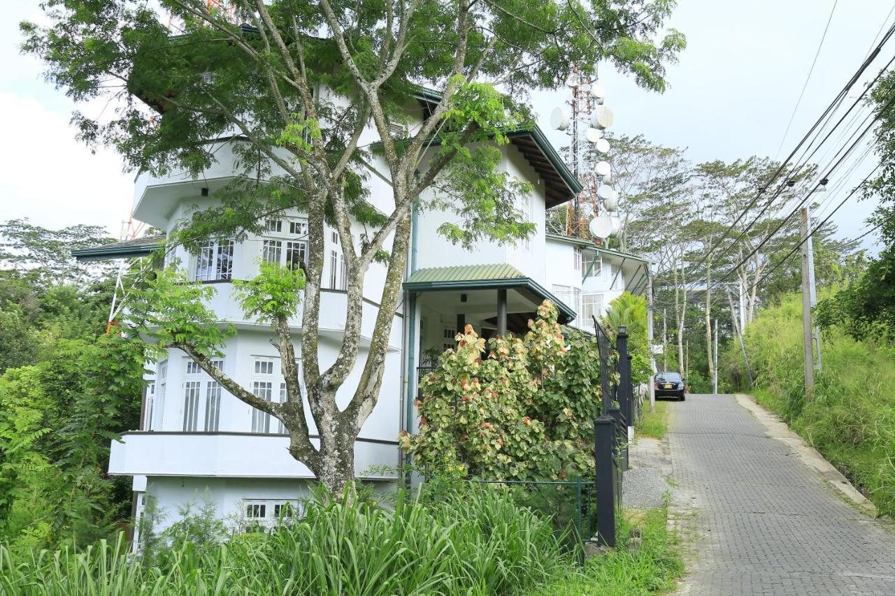 Crown Hills Kandy Inn 外观 照片