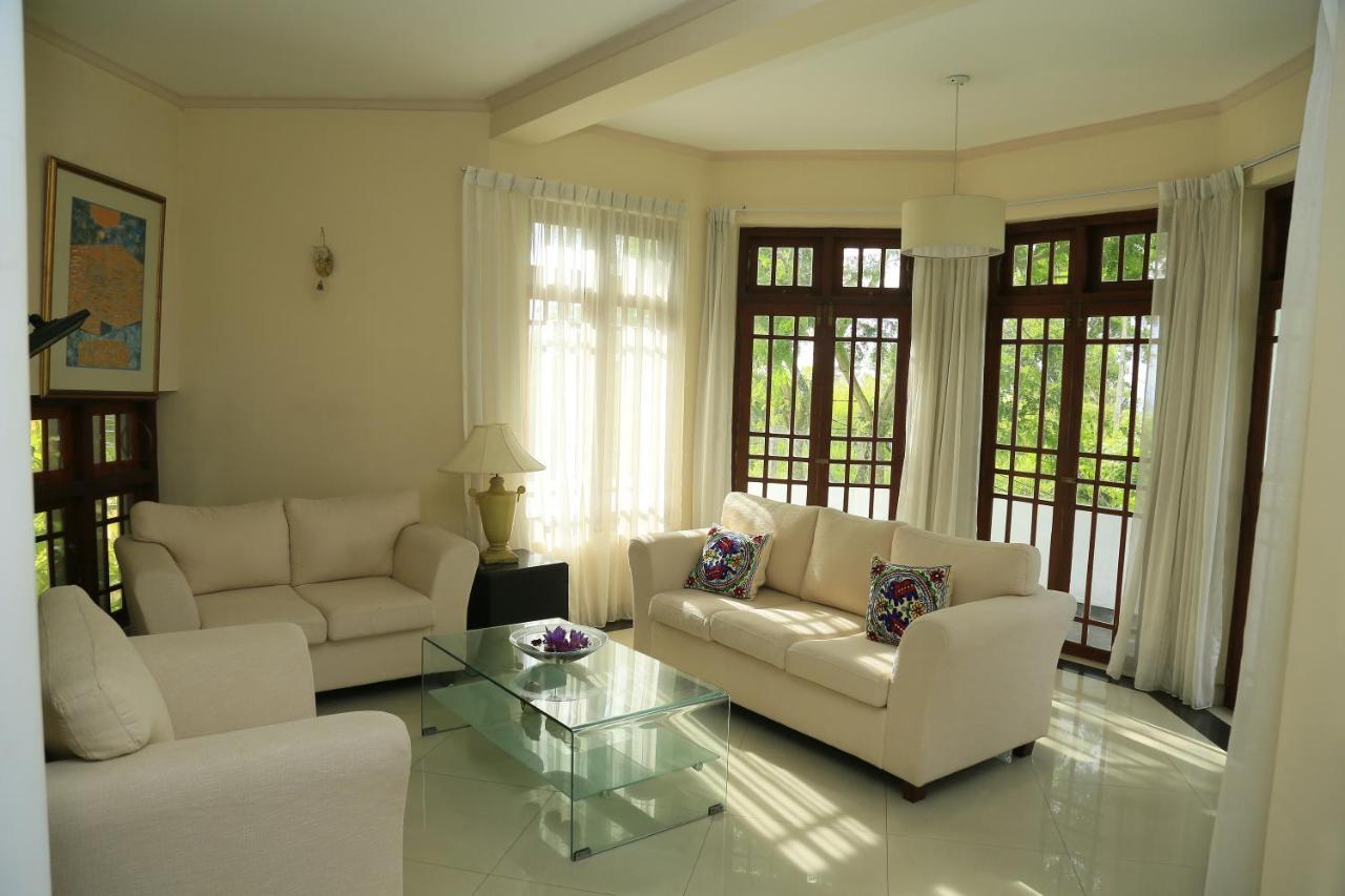 Crown Hills Kandy Inn 外观 照片