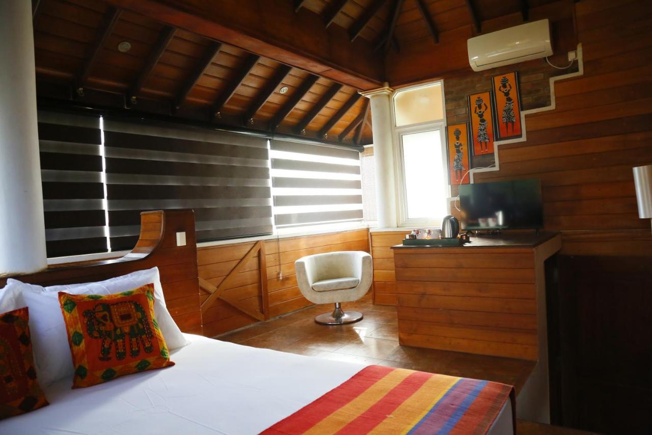 Crown Hills Kandy Inn 外观 照片