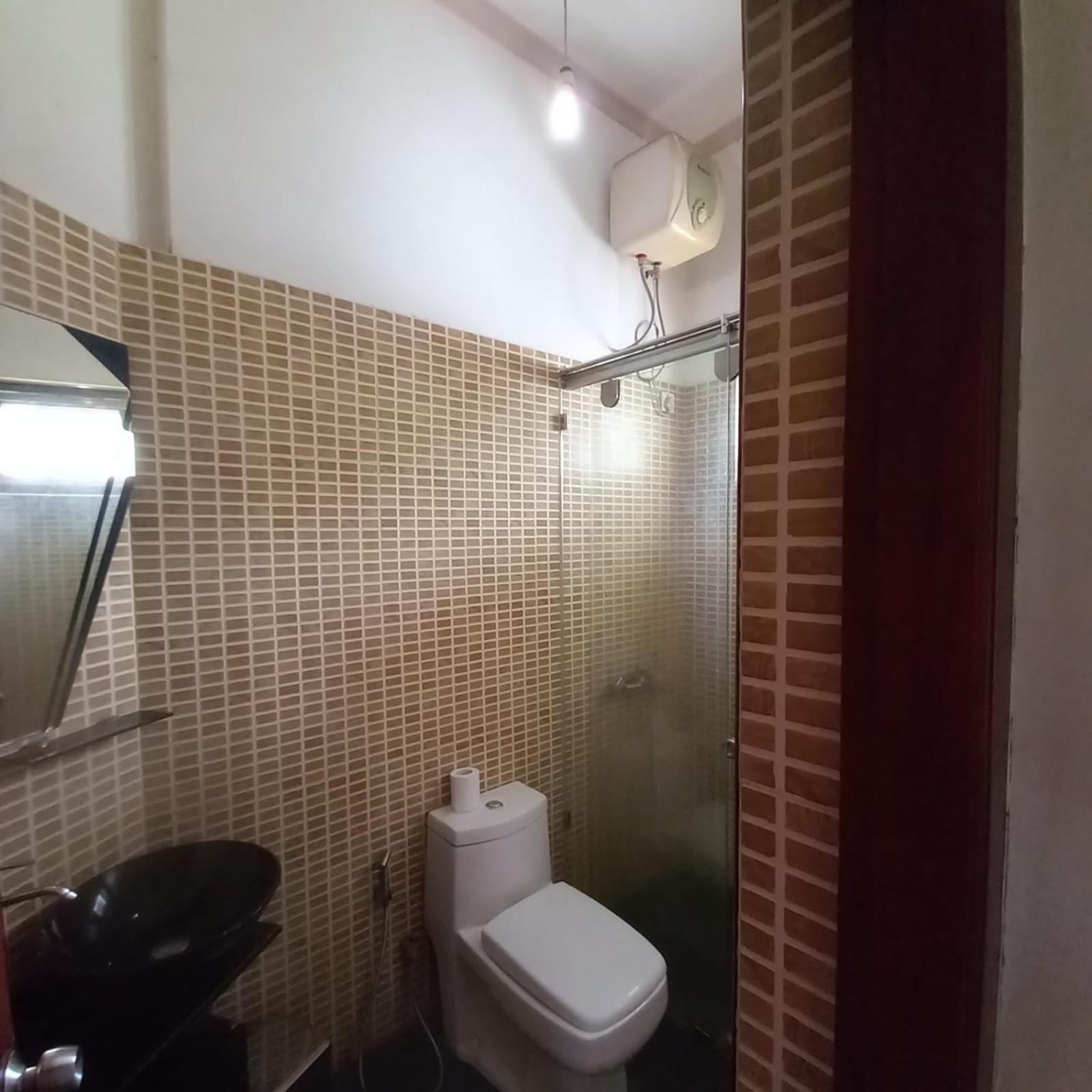 Crown Hills Kandy Inn 外观 照片