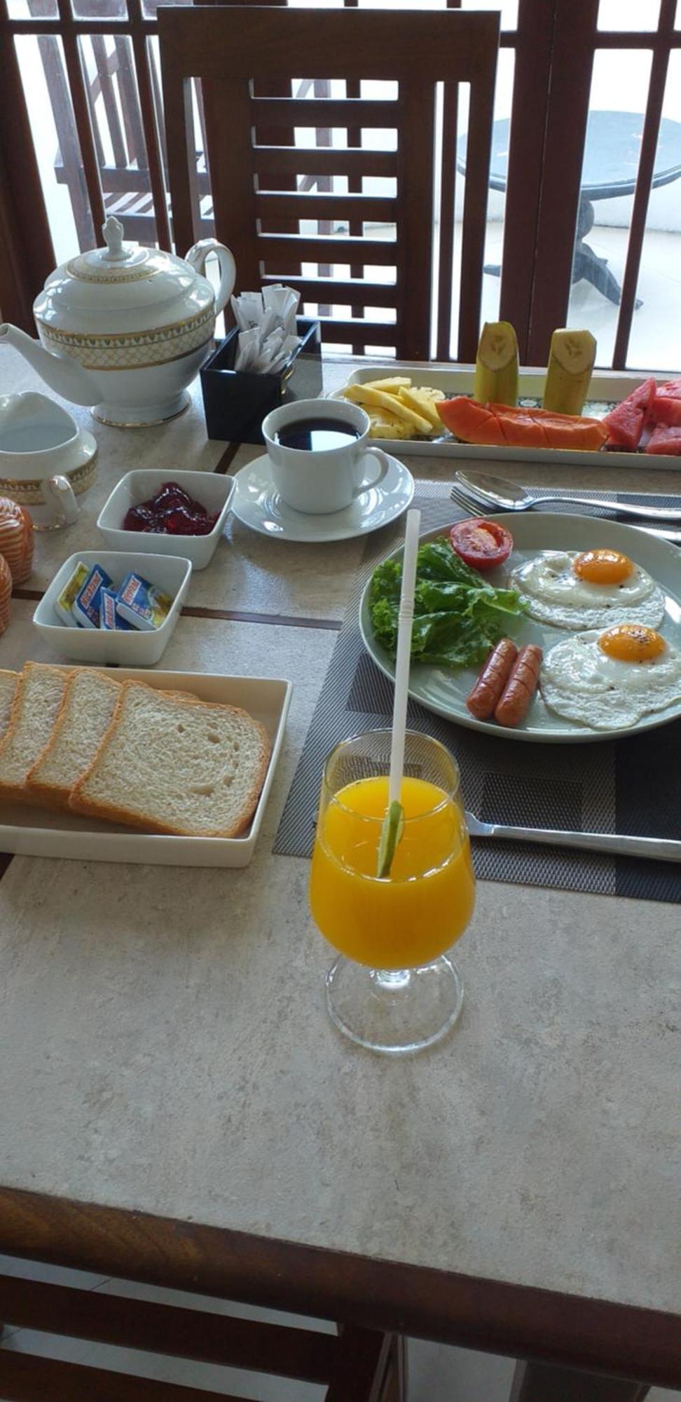 Crown Hills Kandy Inn 外观 照片